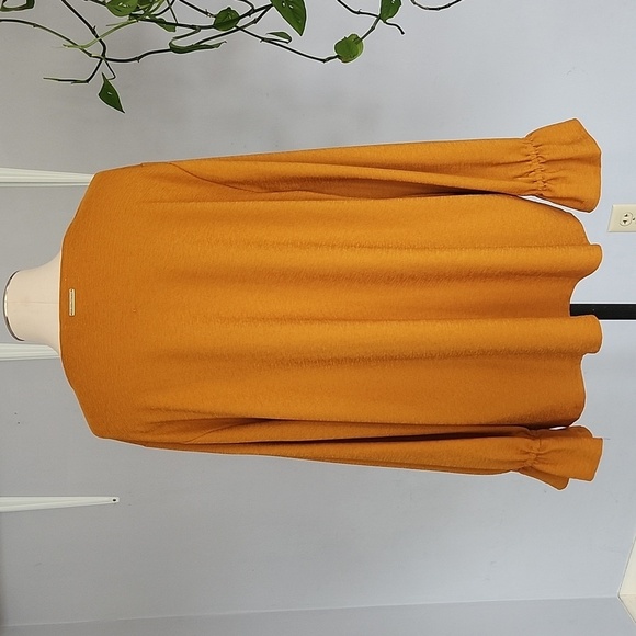 Michael Kors Mustard Yellow Flutter Sleeve V Neck Long Sleeve Top Sz 2x - Picture 5 of 10